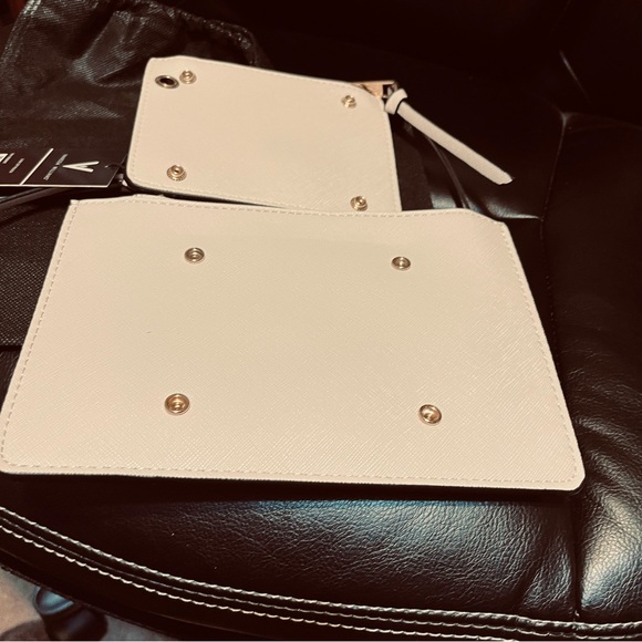 Vanessa Williams lush zip pouch with dust bag - Picture 3 of 7